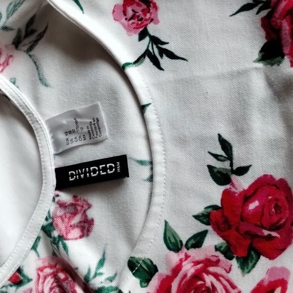 Floral dress by Divided ( H &M ) size 12 - Picture 4 of 6